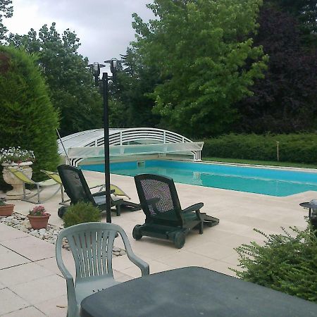 Les Ecureuils Bed & Breakfast Tramoyes Exterior foto