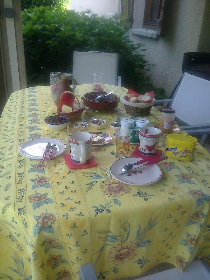 Les Ecureuils Bed & Breakfast Tramoyes Exterior foto