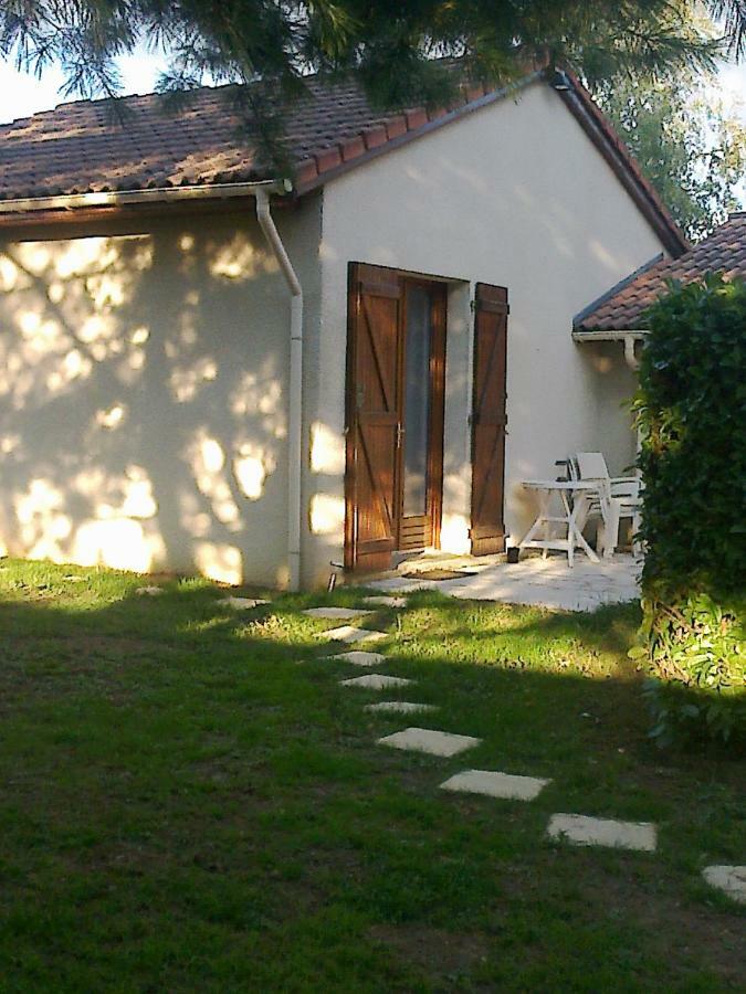 Les Ecureuils Bed & Breakfast Tramoyes Exterior foto
