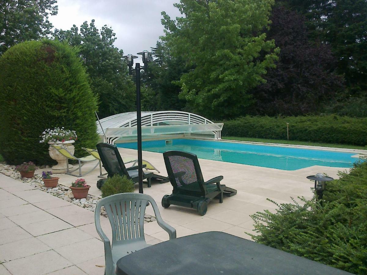 Les Ecureuils Bed & Breakfast Tramoyes Exterior foto